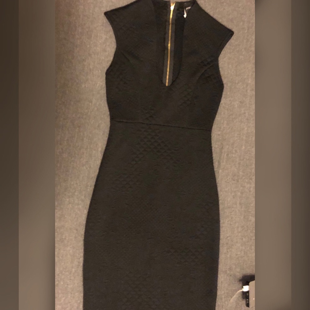 Black formal dress. Size SM/2 Worn Once
